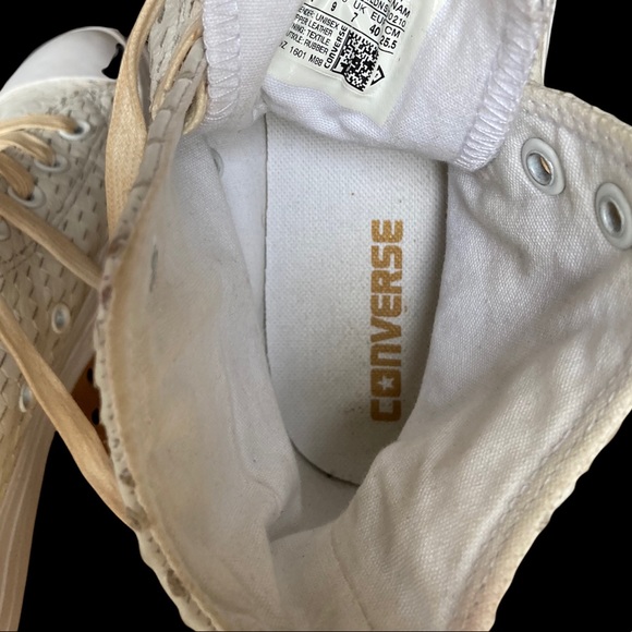 Converse Chuck Taylor All Star White Out Leather - Picture 10 of 13